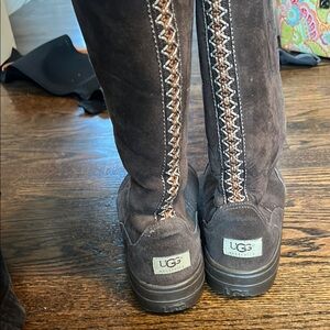UGG Brown Suede Boots with Stitch Detail SIZE 9